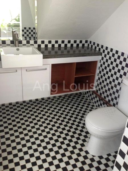1 Bed Walk-up Apartment (Condo) for Rent in  Tiong Bahru Estate - Image 7